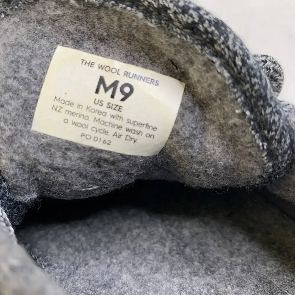 Allbirds Mens 9 Dark Gray Wool Runners Sneakers Shoes Lace Up Athletic Comfort